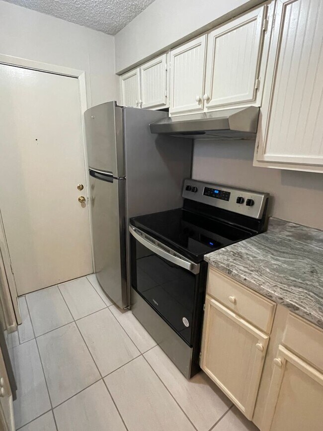 Foto del edificio - 2BD/2BA Condo located on the Germantown/Memphis Line!