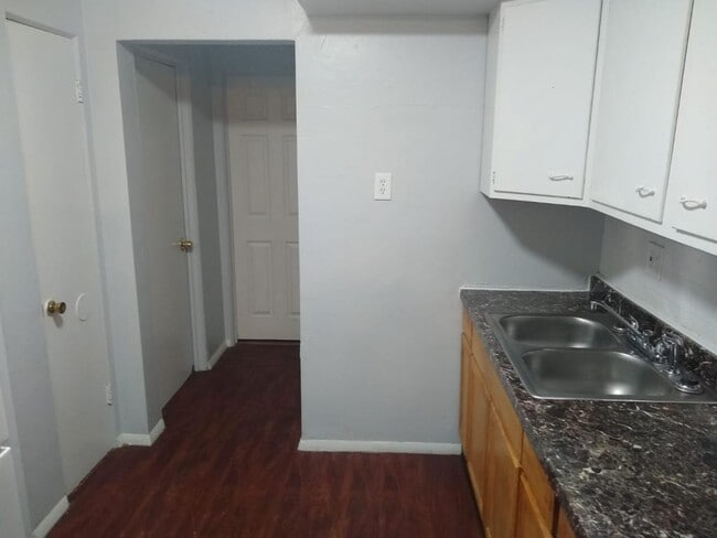 Building Photo - 3850 Eichelberger St