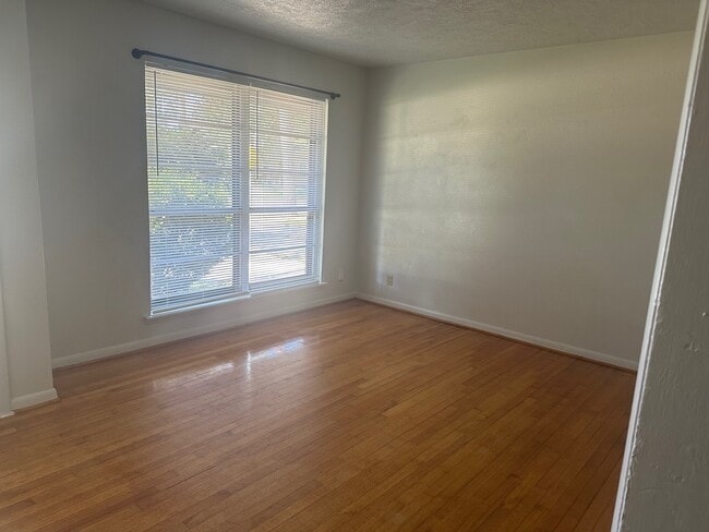 Foto del edificio - 319 Chestnut St