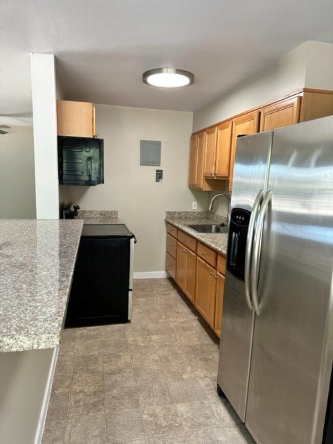 Building Photo - Diamond Marina Apartments - 1 bedroom