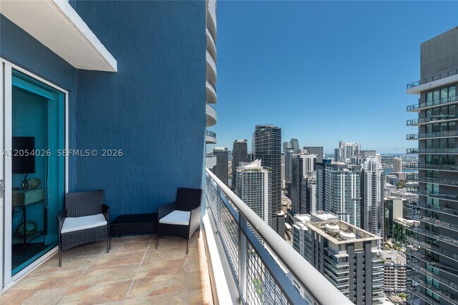 Foto del edificio - 60 SW 13th St