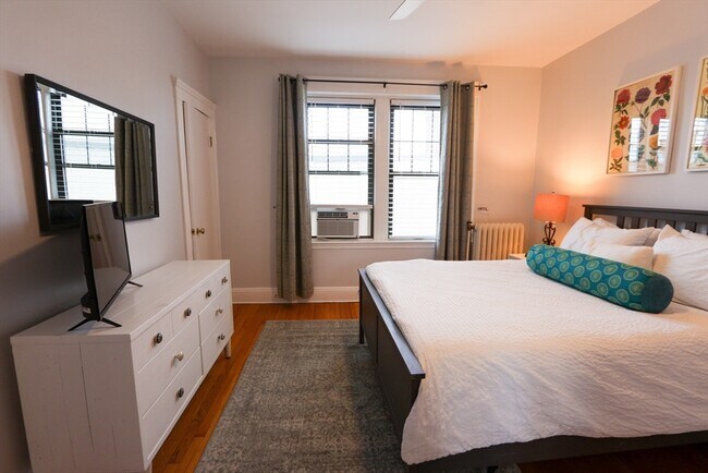 Foto del edificio - 370 Chestnut Hill Ave