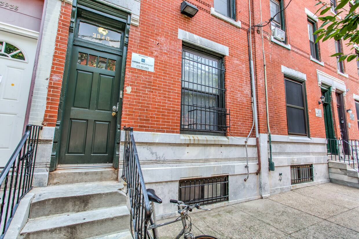 Primary Photo - University City Associates