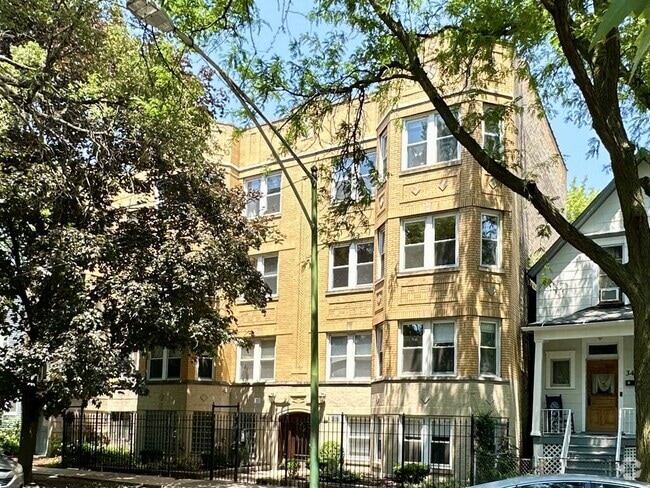 Building Photo - 3428 W Parker Ave