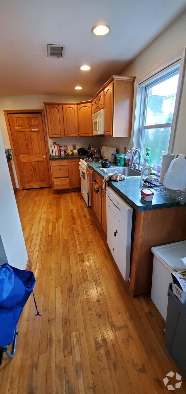 The Island Apartments for Rent Waltham, MA 45 Rentals