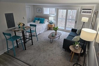 Building Photo - Villages at Shore Landing