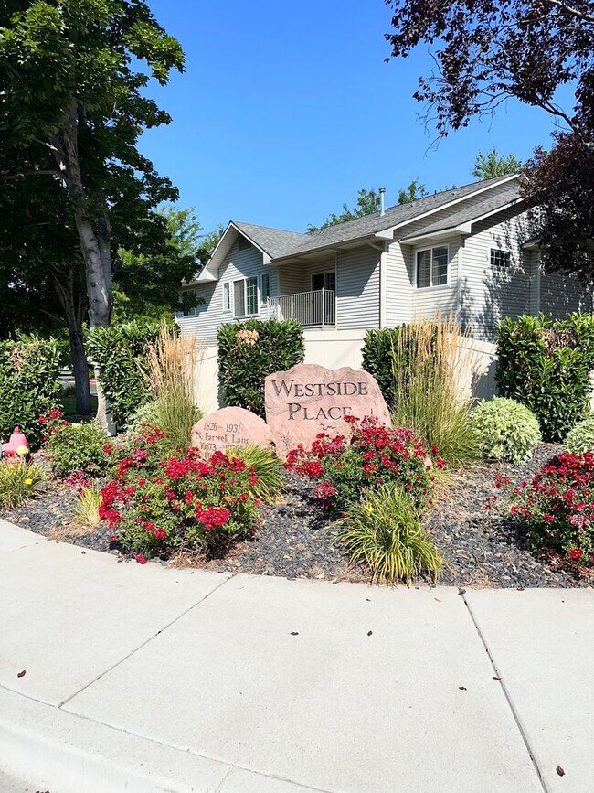 Foto del edificio - Affordable living at The Westside Apartments