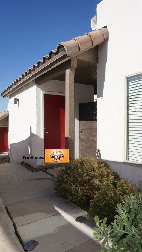 Foto principal - 4200 Camelot Hts