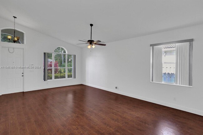 Building Photo - 6553 Spring Meadow Dr