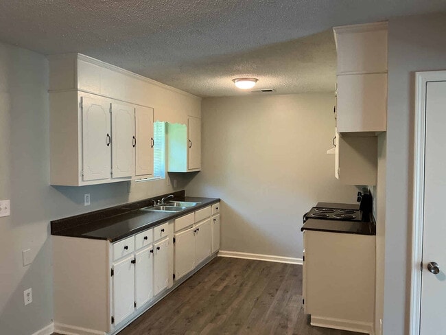 Building Photo - 114 McGee Loop