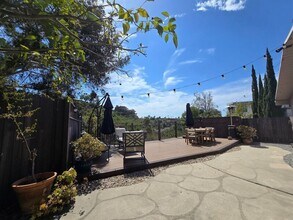 Building Photo - 5539 Baja Dr