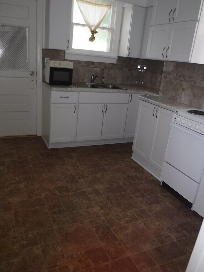 Building Photo - 2714 Renick St