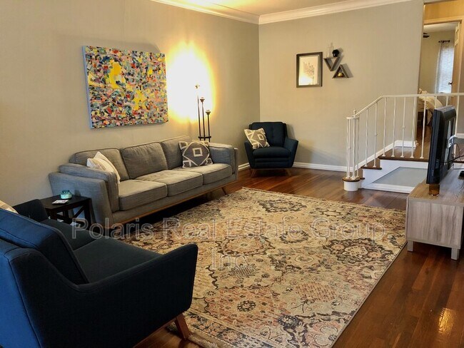 Foto del edificio - 3348 E Fall Creek Dr N