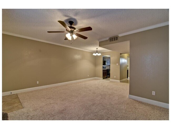 Building Photo - 7508 Chapin Rd