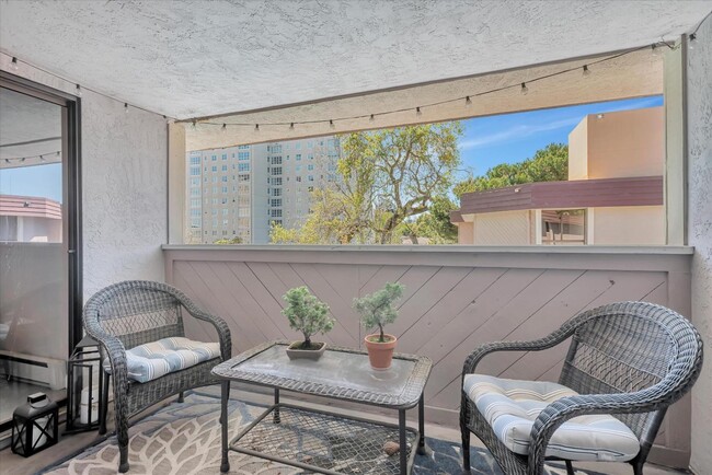 Building Photo - 58 N El Camino Real