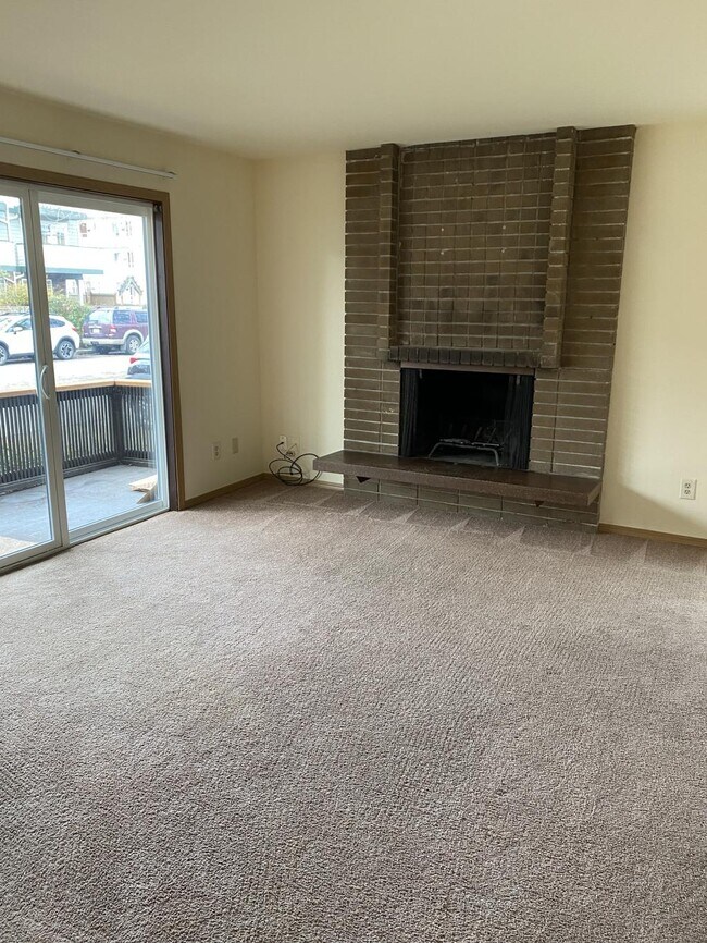 Foto del edificio - 2726 60 Ave SW - 2 bedrooms