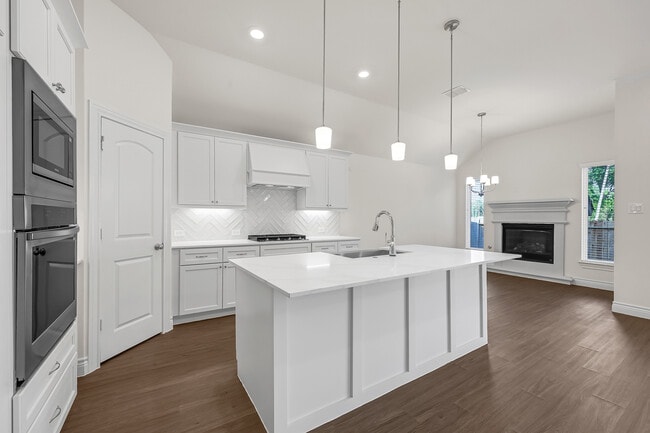 Upgraded Kitchen Features - 12220 Lady Eli Dr