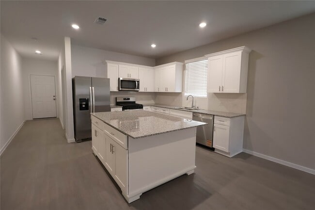 Building Photo - 15345 Dapple Blf Ln