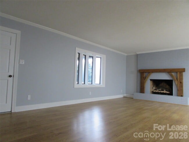 Building Photo - 2725 Sloop Rd