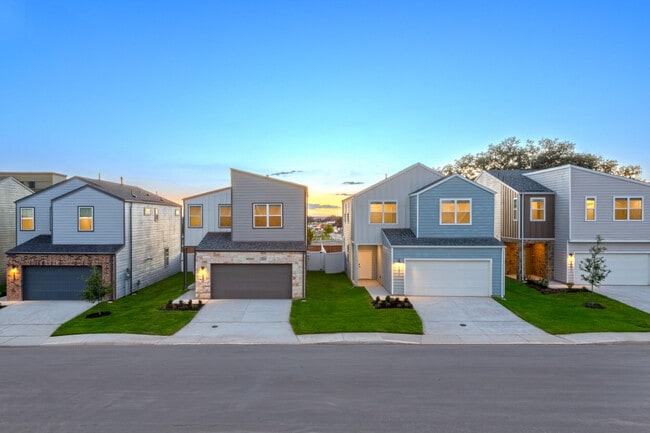 Los Cielos at Brooks Luxury Rentals apartments — community photo - Los Cielos at Brooks Luxury Rentals