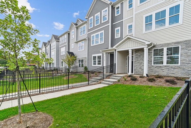 Building Photo - Westmont Village