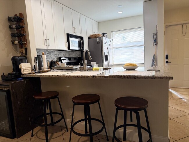 Building Photo - 3370 Beau Rivage Dr