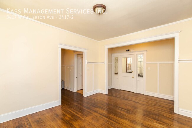 Building Photo - Spacious, Sunny Logan 3 Bed, Huge Private ...