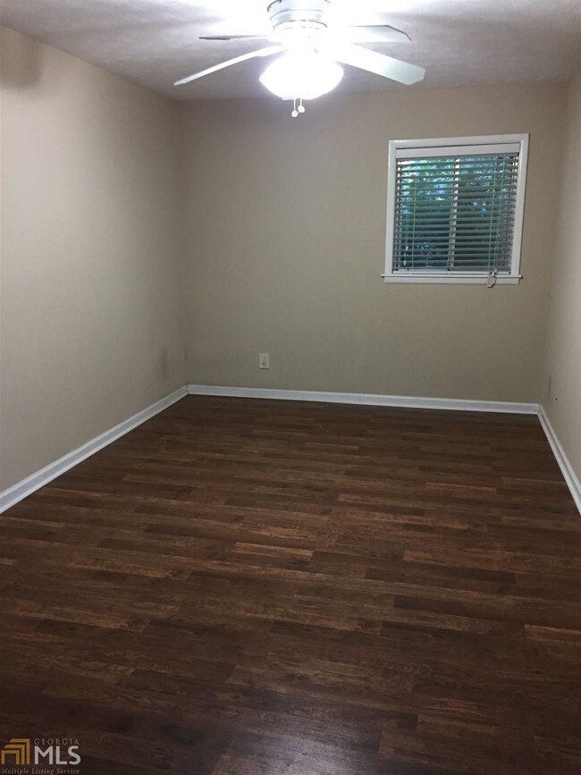 Building Photo - 103 Azalea Dr