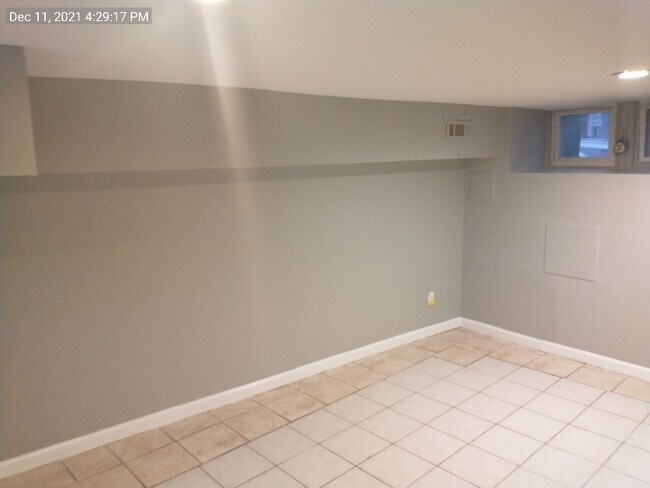 Foto del edificio - 209 N Ellwood Ave