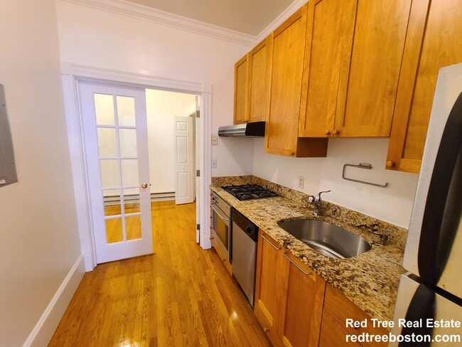 Building Photo - 88 W Cedar St