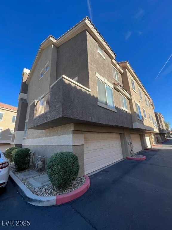 Building Photo - 2792 Red Vista Ct
