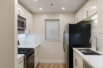 Building Photo - 1401 Jackson St