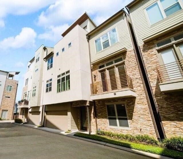 Primary Photo - 4432 Eli St