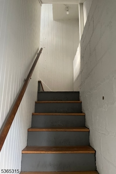 Building Photo - 638 Bloomfield Ave