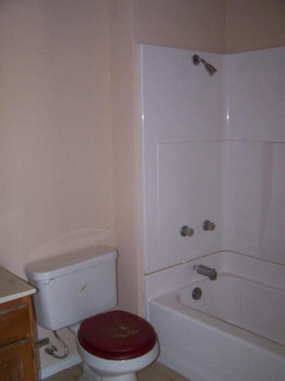 Building Photo - 1400 Clamp Ave