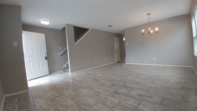 Foto del edificio - Location....Location....Location....section 8