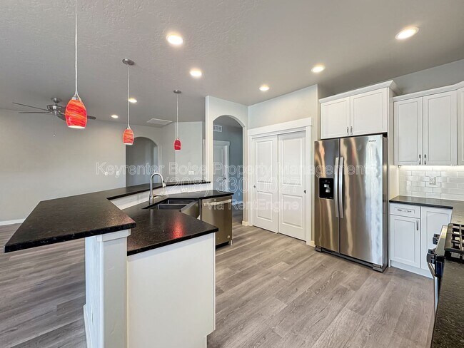 Foto del edificio - 3851 N Jackie Ln