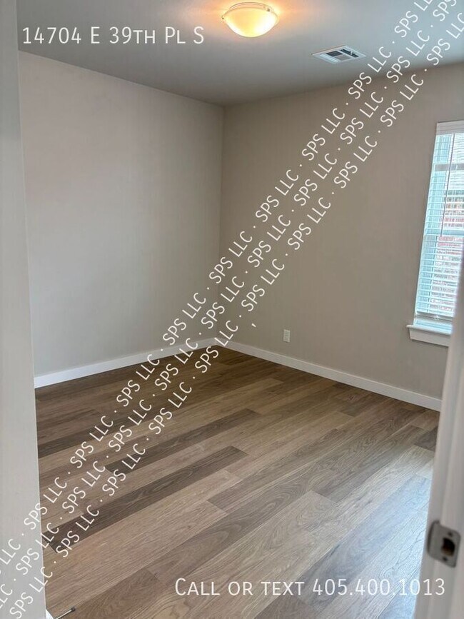 Foto del edificio - 14704 E 39th Pl S