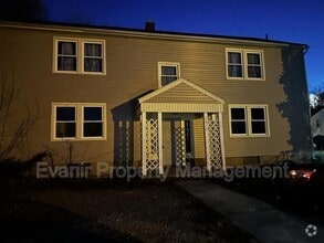 Building Photo - 1813 E High St