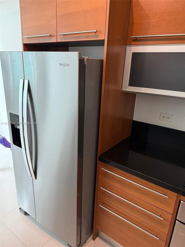 Foto del edificio - 244 Biscayne Blvd