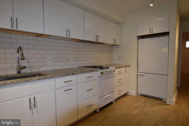 Foto del edificio - 13 S St NW