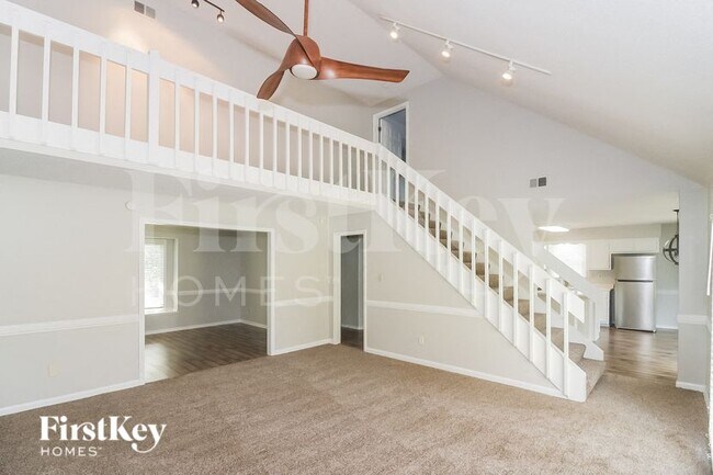 Foto del edificio - 594 Featherwind Cove N