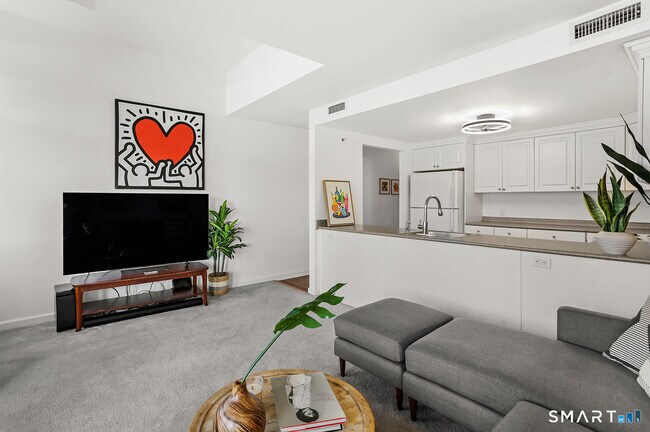 Foto del edificio - 3250 Fairfield Ave