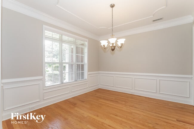 Building Photo - 225 Carmell Ct