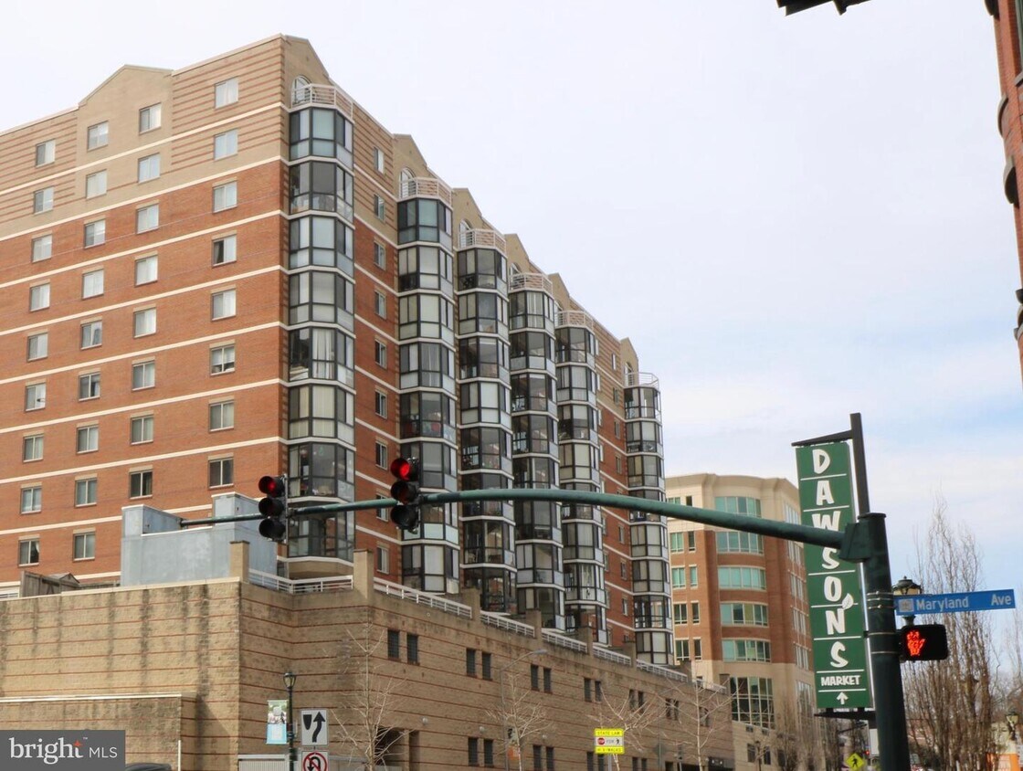 24 Courthouse Sq Unit 511, Rockville, MD 20850 Apartment for Rent in