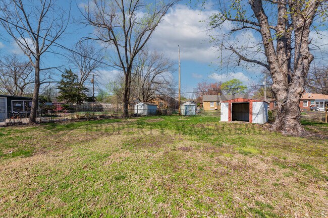 Building Photo - 2257 McAdam St