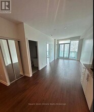 Building Photo - 33 Bay St.