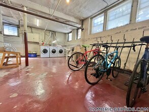 Building Photo - 37 Wendell St