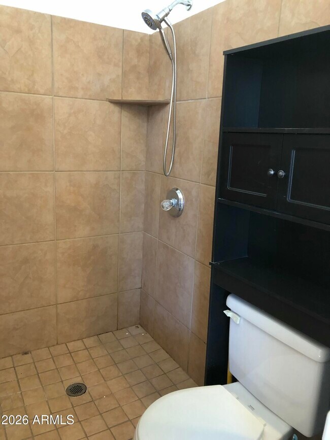 Foto del edificio - 708 W Howe St