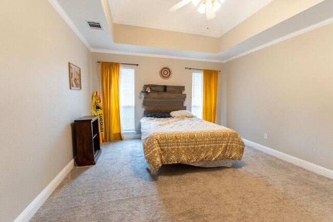 Building Photo - Beautiful 4 bed/2 bath home in Lakewood Su...